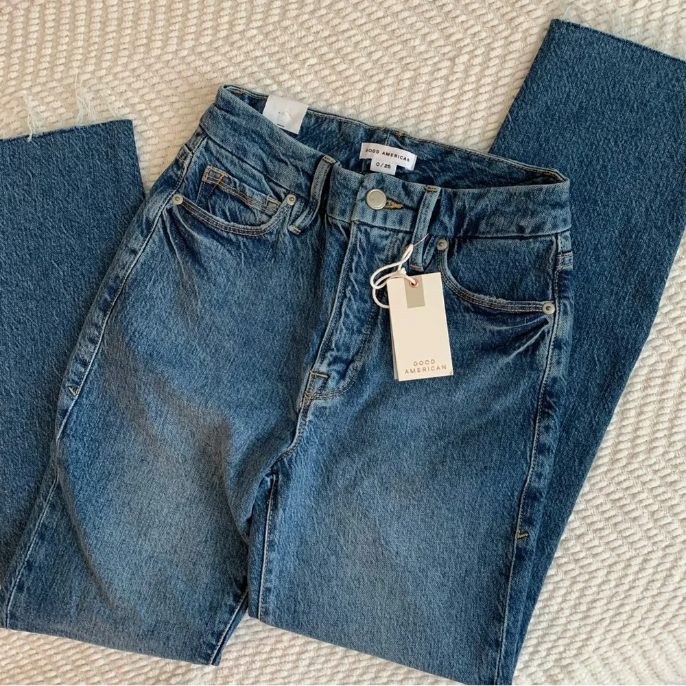 Good American Good Classic Jeans - Picture 2 of 4